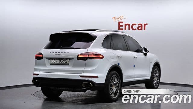 Porsche New Cayenne 2