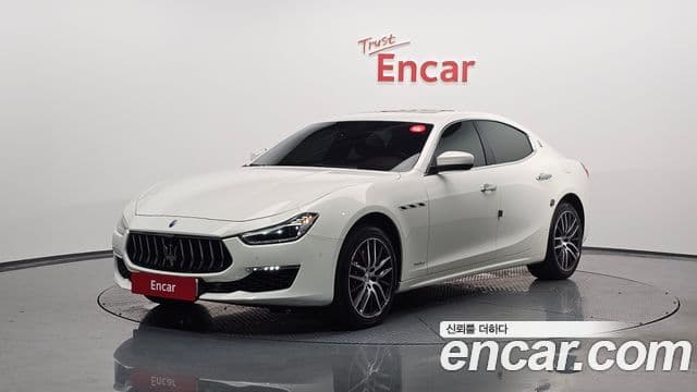 Maserati Ghibli 1