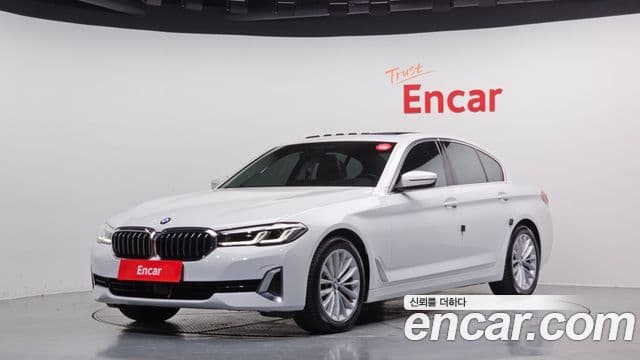 BMW 5 Series (G30)
