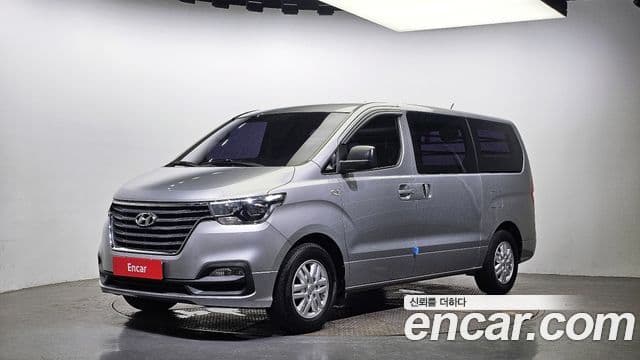Hyundai The New Grand Starex