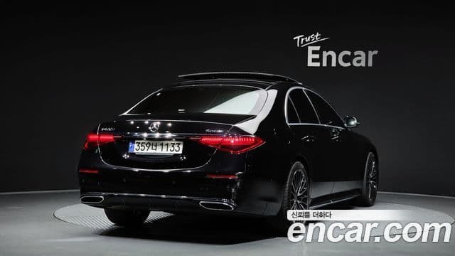 Mercedes-Benz S-Class W223 2