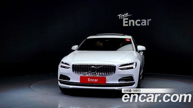 Volvo S90 3