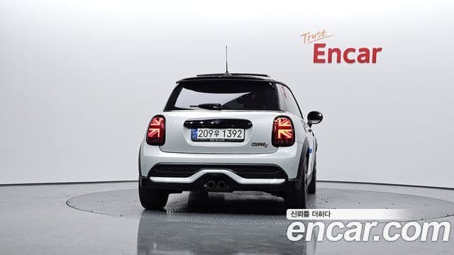 MINI Cooper S 4