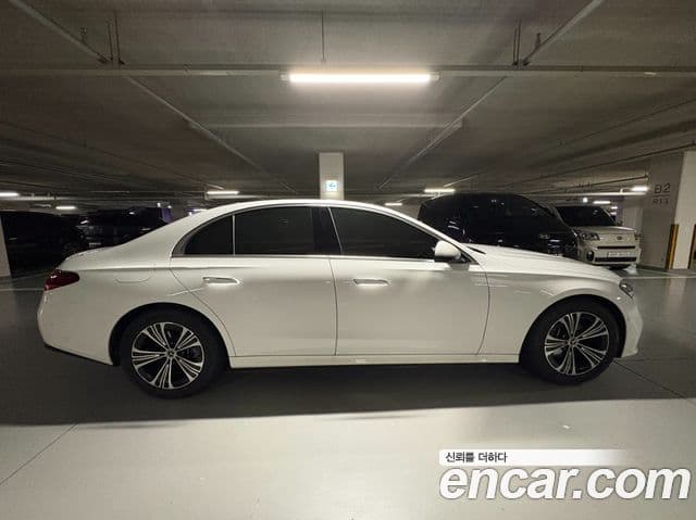 Mercedes-Benz E-Class W214 3
