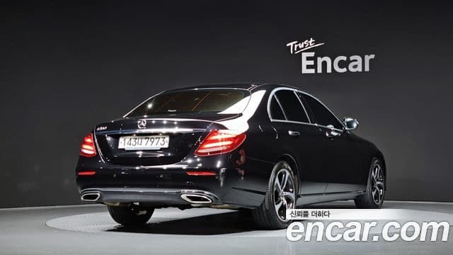 Mercedes-Benz E-Class W213 2