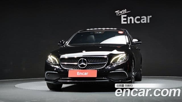 Mercedes-Benz E-Class W213 3