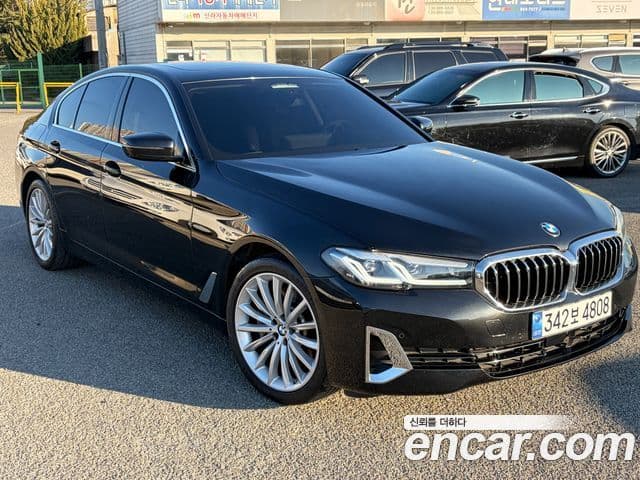 BMW 5 Series (G30)