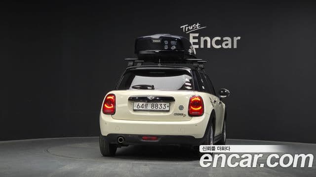 MINI Cooper D 4
