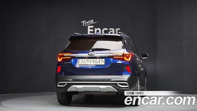 Kia Seltos 4