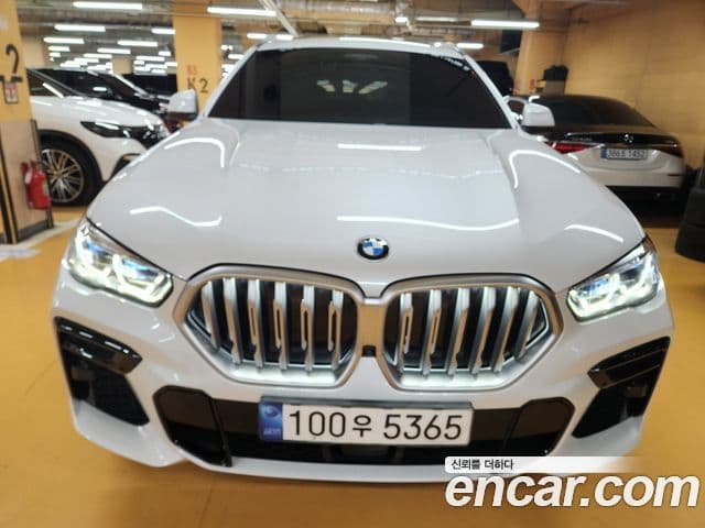 BMW X6 (G06)