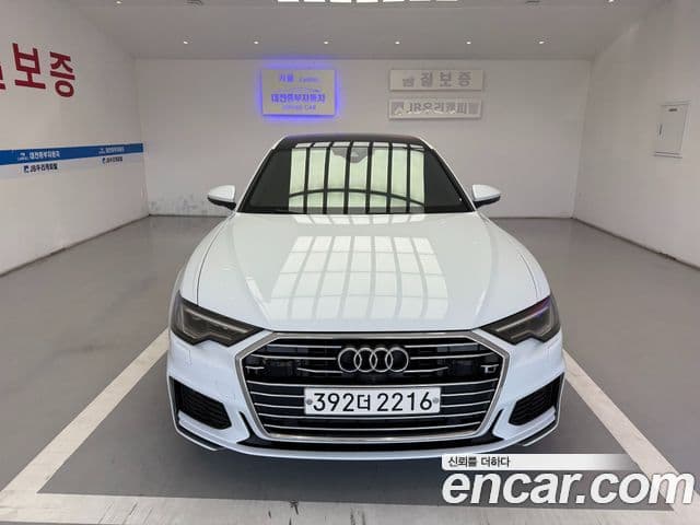 Audi A6 (C8)