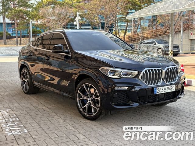 BMW X6 (G06)