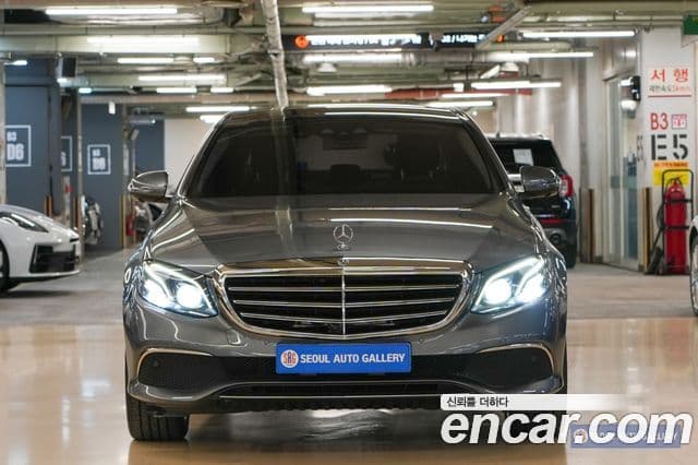 Mercedes-Benz E-Class W213 3