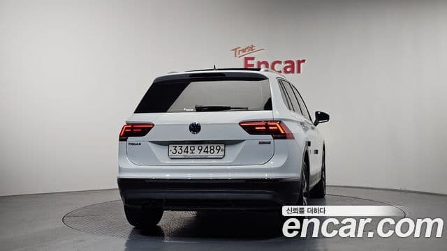 Volkswagen Tiguan 2nd Gen 4