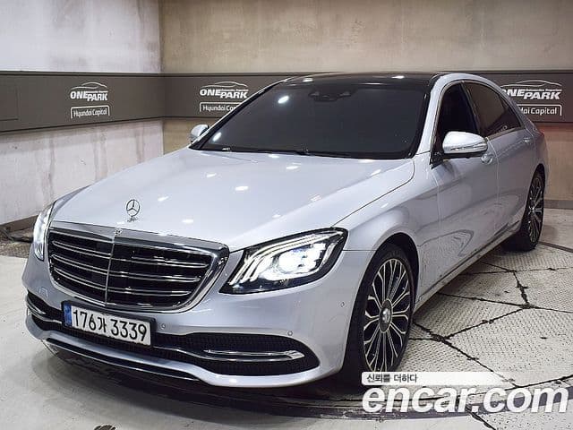 Mercedes-Benz S-Class W222