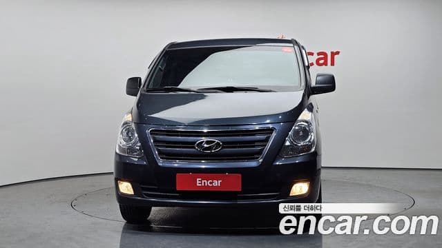 Hyundai Grand Starex 3