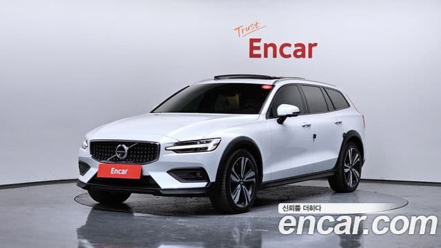 Volvo V60 Cross Country 2nd Gen