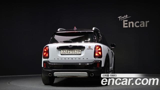MINI Cooper S Countryman 4