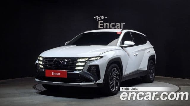 Hyundai The New Tucson Hybrid (NX4)