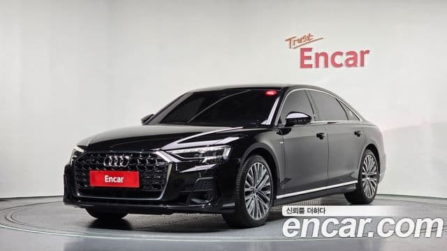 Audi A8 (D5)