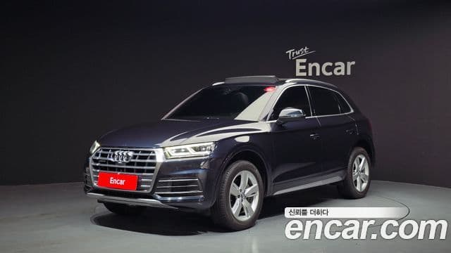 Audi Q5 (FY)