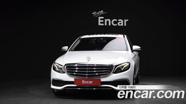 Mercedes-Benz E-Class W213 3
