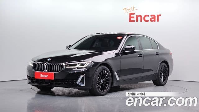 BMW 5 Series (G30)
