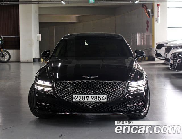 Genesis G80 (RG3)