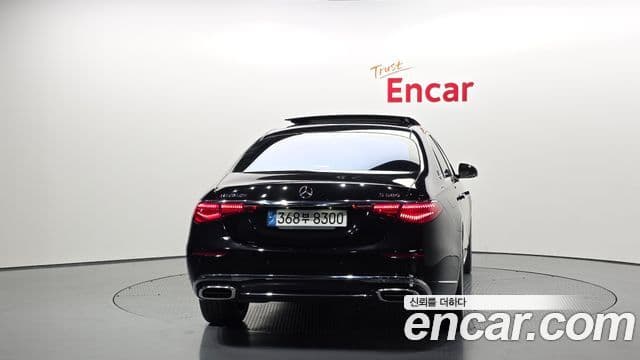 Mercedes-Benz S-Class W223 4