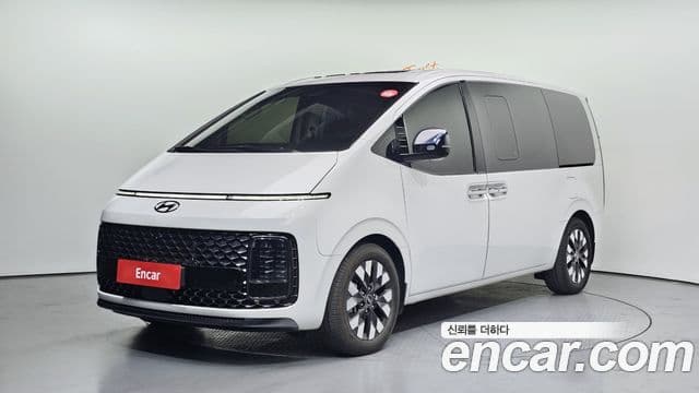 Hyundai Staria