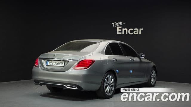 Mercedes-Benz C-Class W205 2