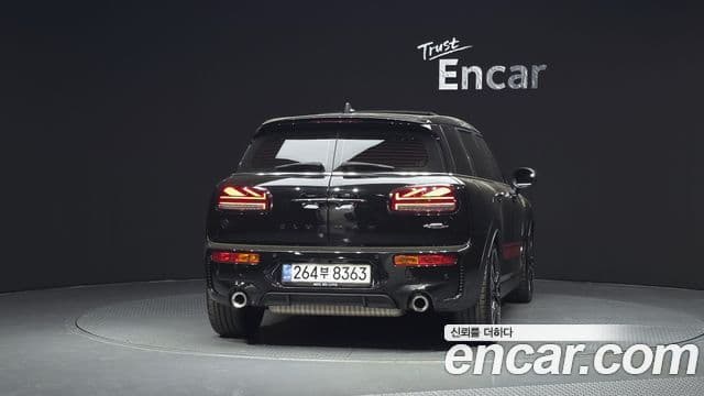 MINI Cooper S Clubman 4