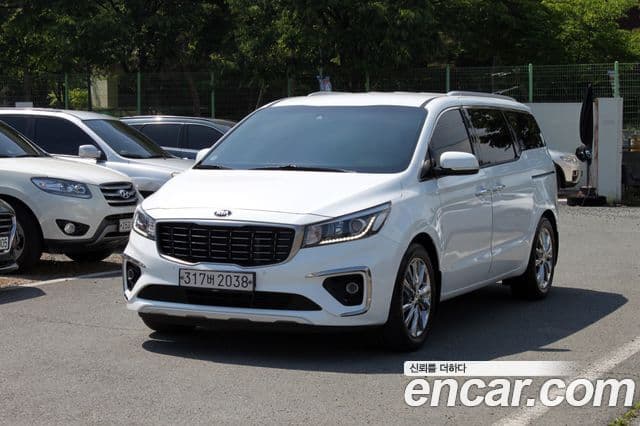 Kia The New Carnival 1