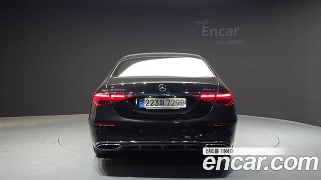 Mercedes-Benz S-Class W223 4