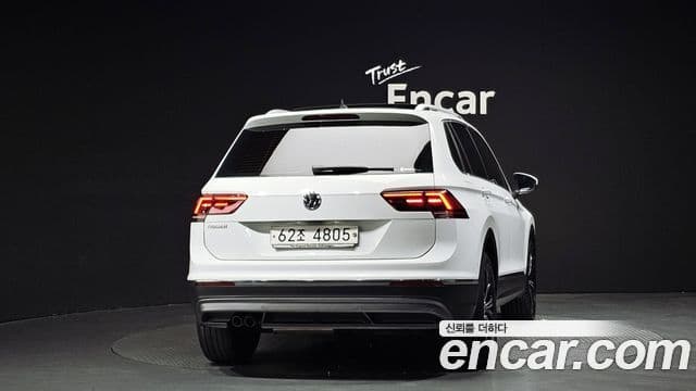 Volkswagen Tiguan 2nd Gen 4