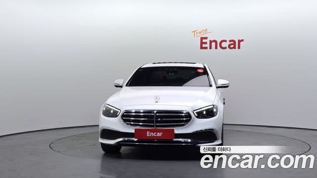 Mercedes-Benz E-Class W213 3