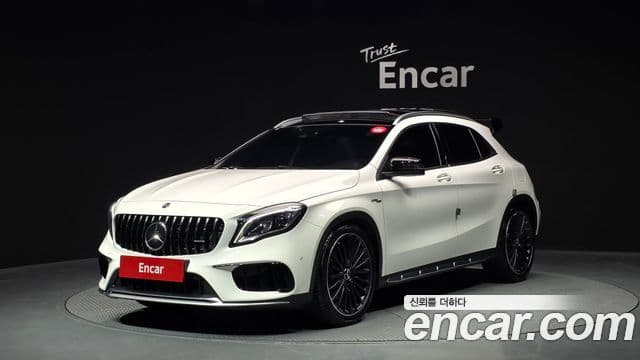 Mercedes-Benz GLA-Class X156