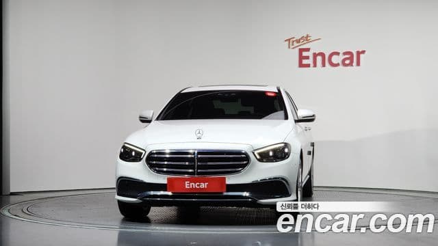 Mercedes-Benz E-Class W213 3