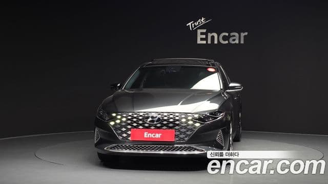 Hyundai The New Grandeur IG Hybrid 3