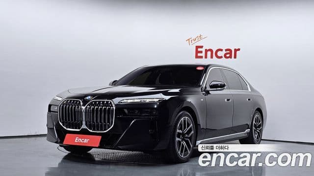 BMW 7 Series (G70)
