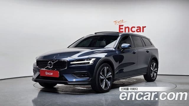Volvo V60 Cross Country 2nd Gen