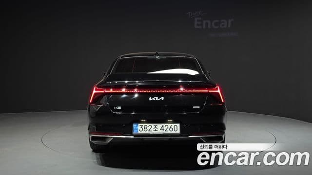 Kia K8 Hybrid 4