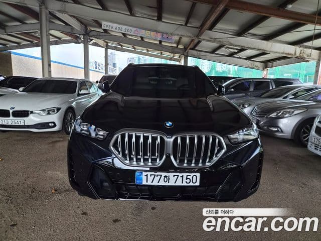 BMW X6 (G06)