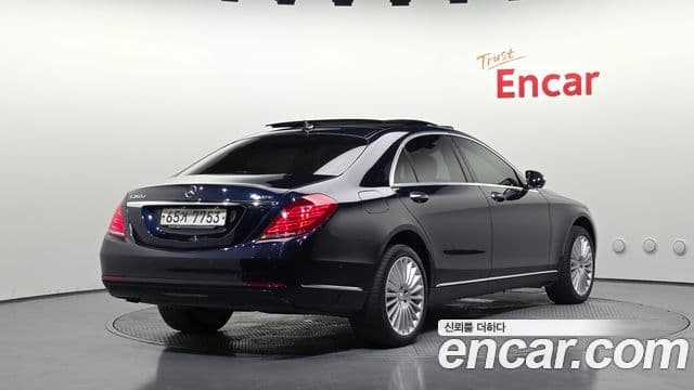 Mercedes-Benz S-Class W222 2