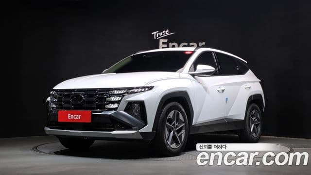 Hyundai The New Tucson Hybrid (NX4)