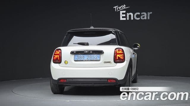 MINI Cooper Electric 4