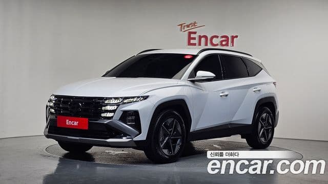 Hyundai The New Tucson Hybrid (NX4)