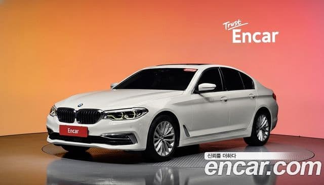 BMW 5 Series (G30)