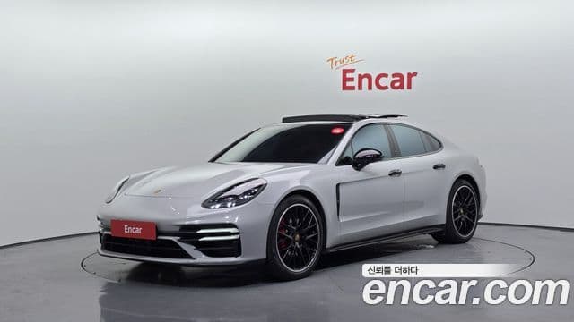 Porsche Panamera (971) 1