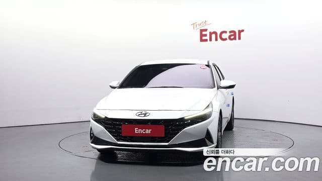 Hyundai Avante (CN7) 3